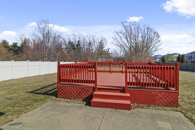 Building Photo - 2950 E Stone Creek Blvd