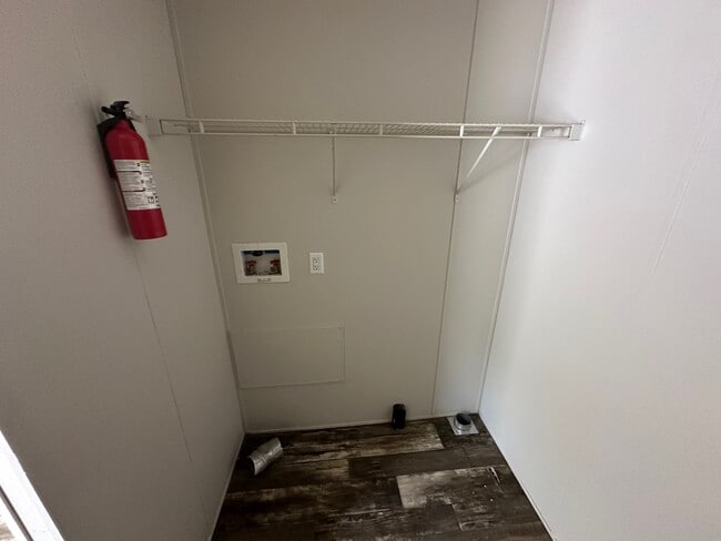 Building Photo - 103 Birdsall Dr