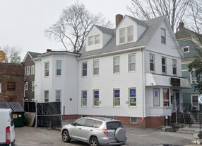 Building Photo - 220 Concord Ave