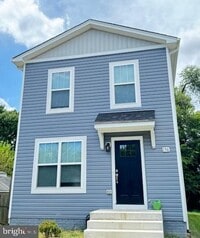 Building Photo - 156 Mansfield St