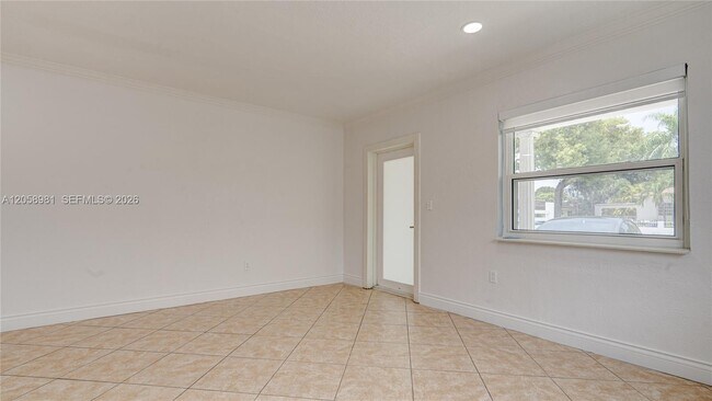 Building Photo - 2953 SW 23rd St
