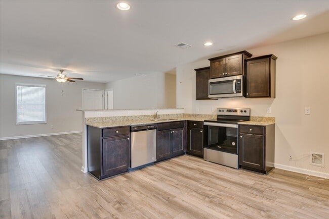 Building Photo - 2158 Catlet Ct