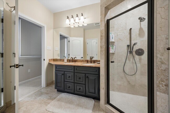 Building Photo - 113 N Adams Ave