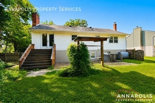 Building Photo - 127 Riverview Ave
