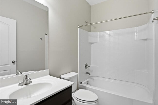 Building Photo - 33 Forge Mill Rd