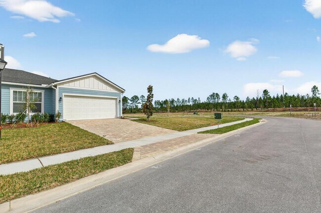 Building Photo - 368 Woods Ln