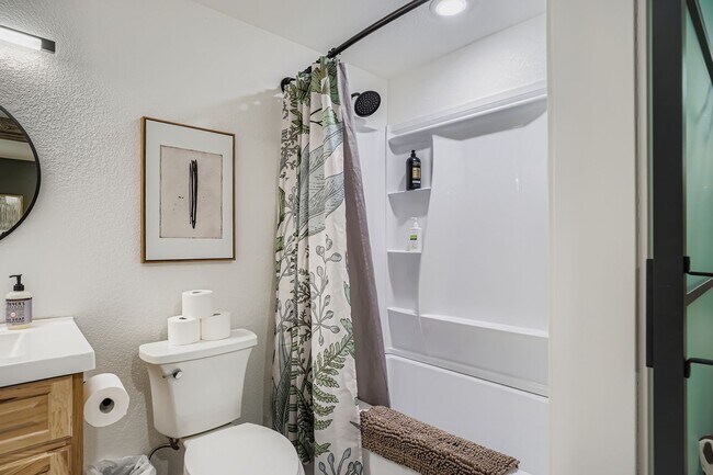 Building Photo - 13203 S Wamblee Valley Rd