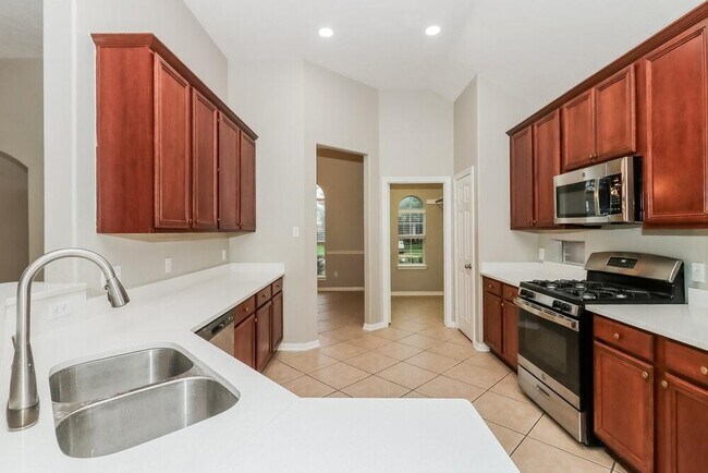 Building Photo - 10719 Gilford Crest Dr