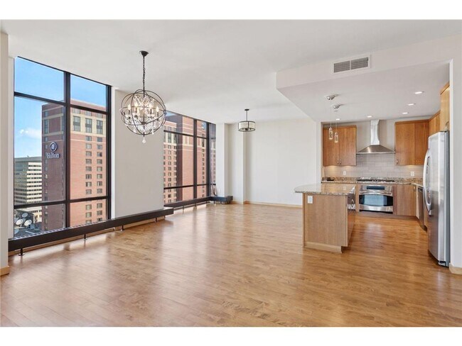 Building Photo - 201 S 11th St