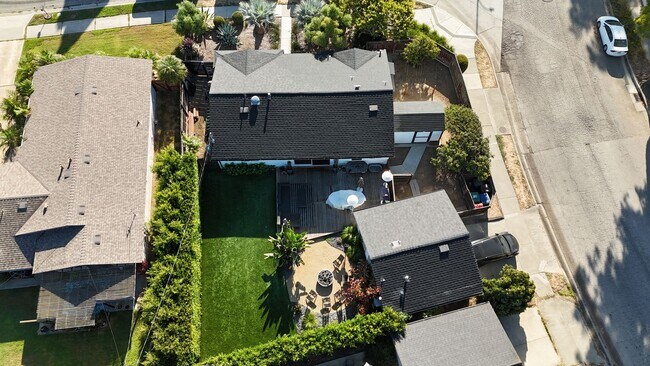 Building Photo - 65 Placer Dr