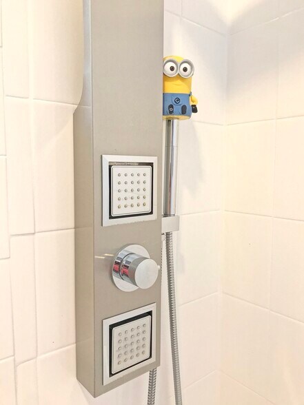 Building Photo - 287 Dorchester St