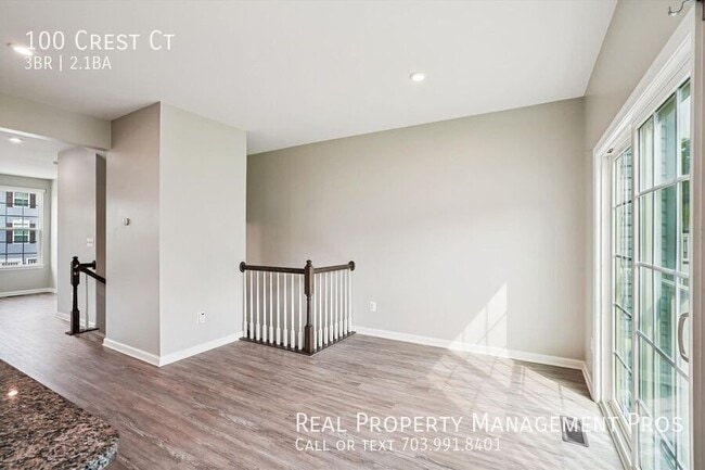 Building Photo - 100 Crest Ct