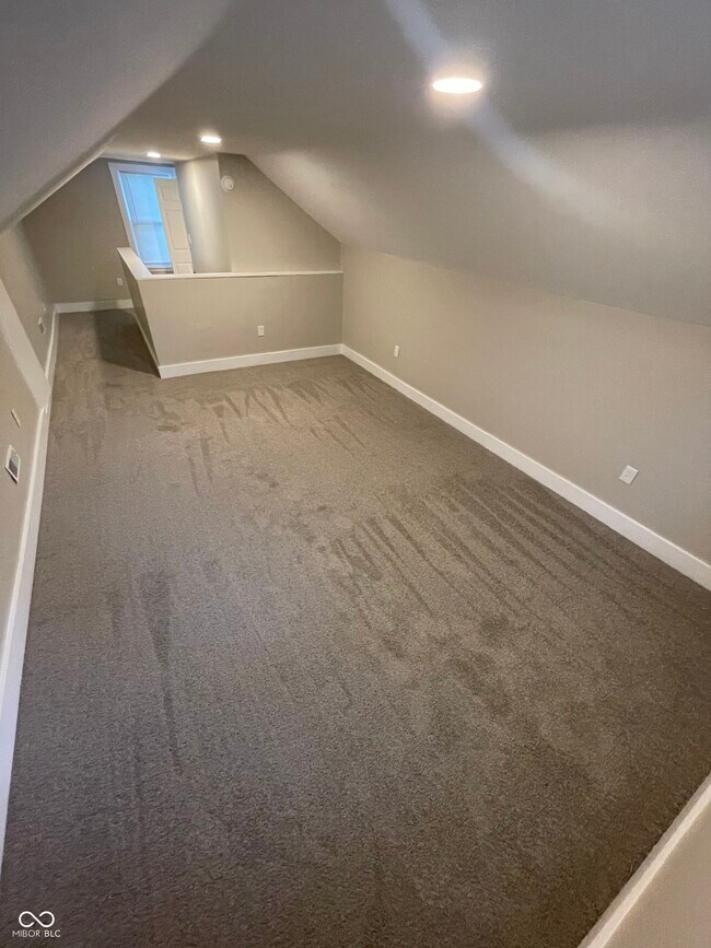 Building Photo - 41 Rosemere Ave