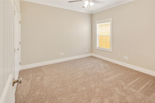 Building Photo - 1412 Holleman Dr