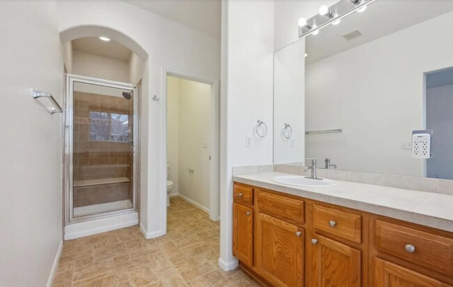 Building Photo - Wonderful 2-Bed Townhouse with Scenic Views & Hardwood Elegance in Westminster – 1468 Sq Ft of Co...