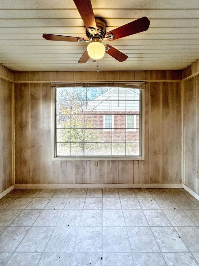 Building Photo - 7209 Galax Rd