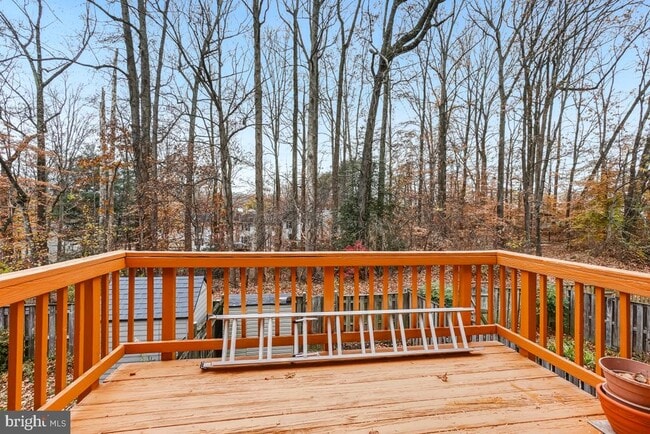 Building Photo - 9040 Armendown Dr