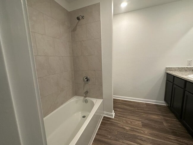 Building Photo - 18300 Speculator Ln