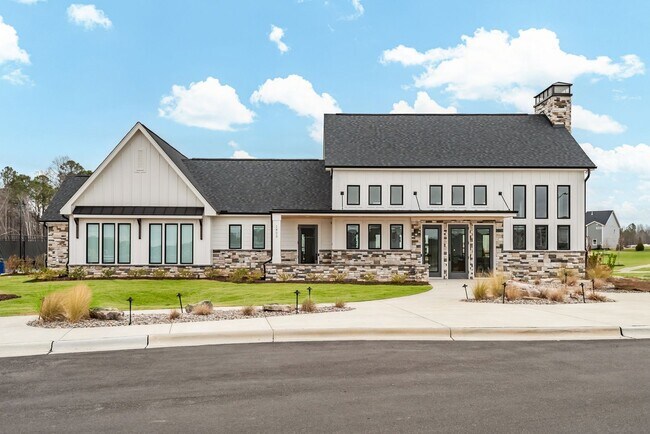Building Photo - 504 Spotted Fawn Ct