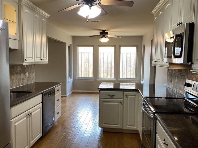 Building Photo - 2841 Southridge Dr