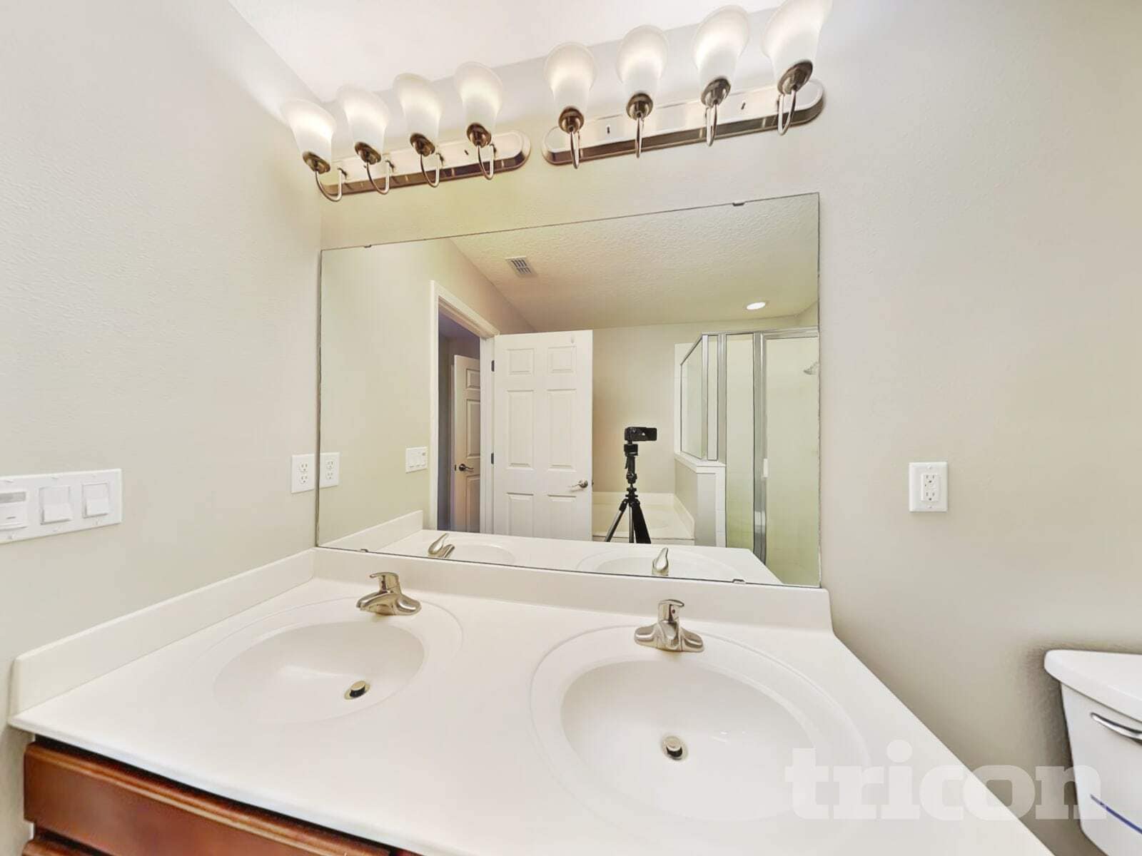 Building Photo - 621 Birchbark Trail