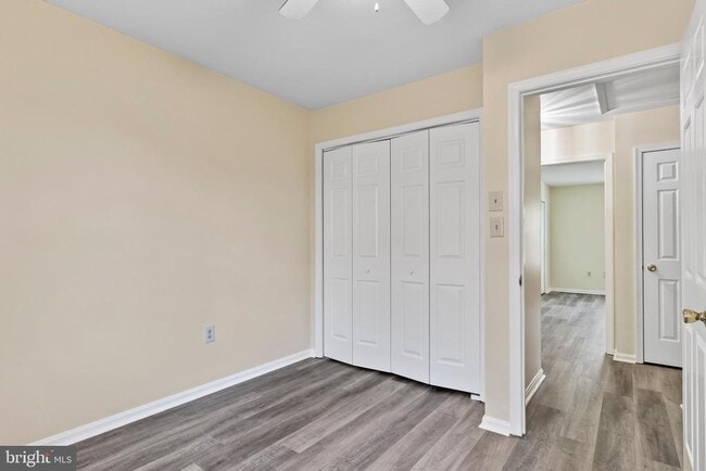 Building Photo - 4111 Nantucket Dr