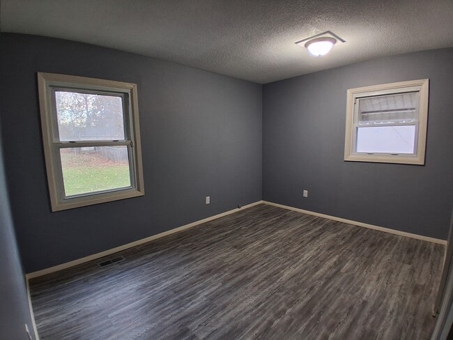 Building Photo - 924 Sunset Rdg