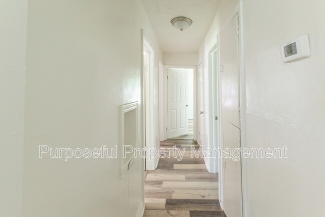 Building Photo - 2301 Granada Blvd