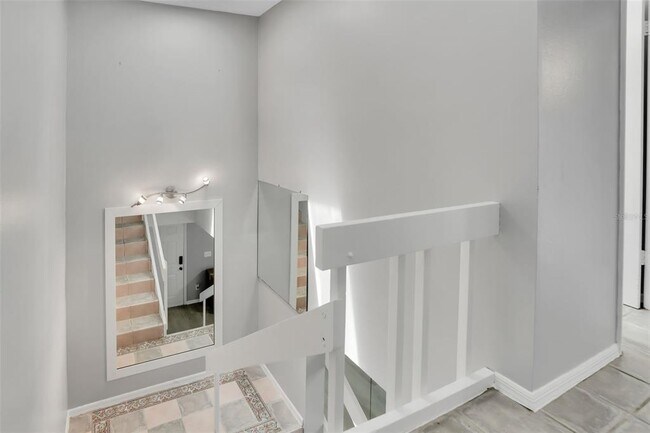 Building Photo - 15217 W Pond Woods Dr