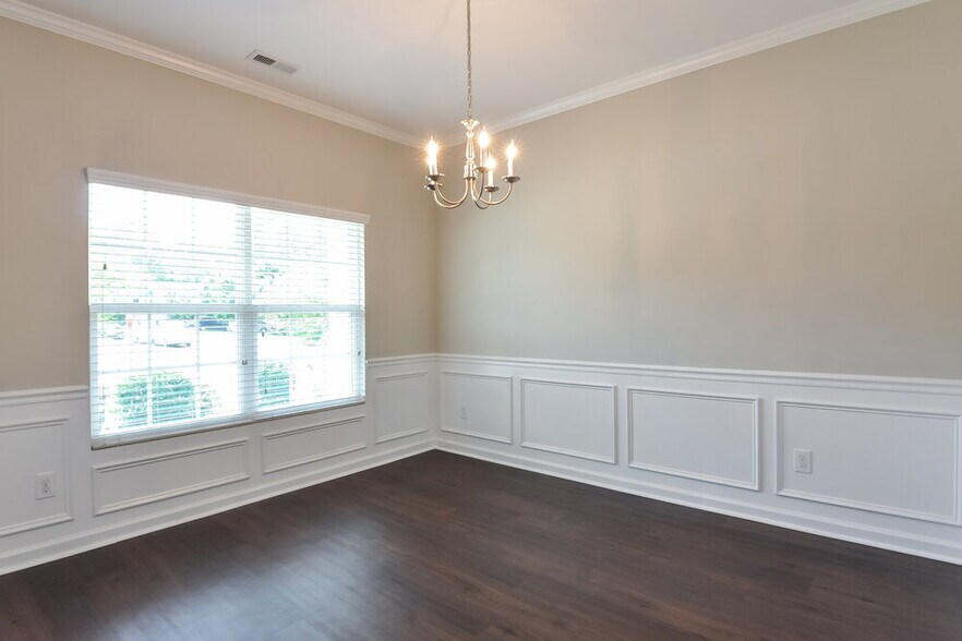 Building Photo - 3701 Amistad Ln