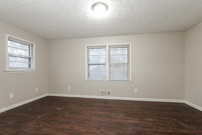 Building Photo - 1650 Bagpipe Pl