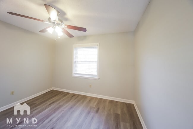 Building Photo - 7401 Briarwood Cove