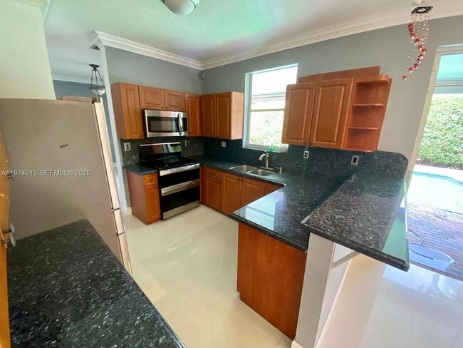 Building Photo - 13851 SW 38th Ln