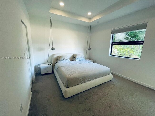 Building Photo - 764 NE 206th Terrace