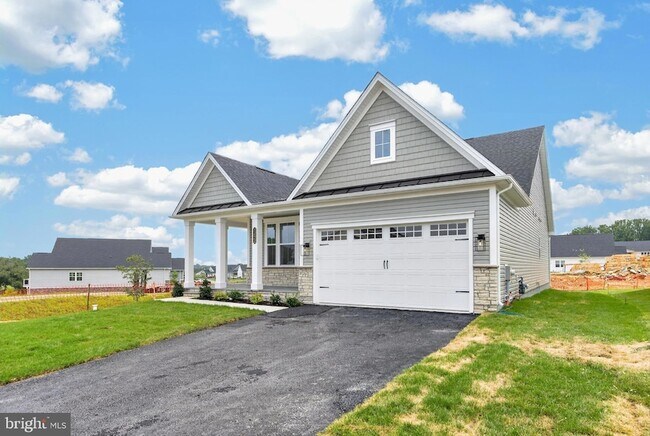 Building Photo - 1422 Gilray Dr