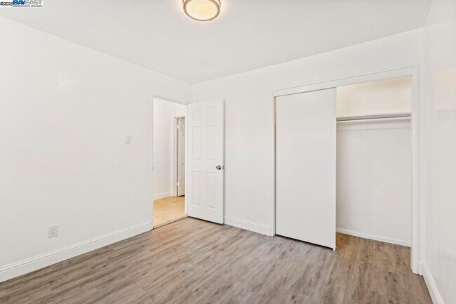 Building Photo - 1813 63rd St