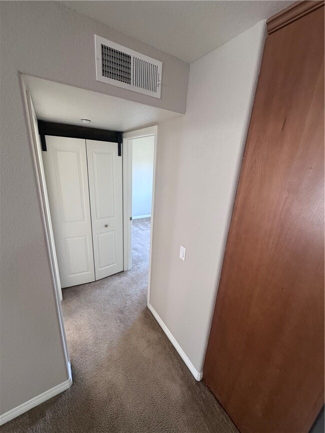 Building Photo - 5092 Guava Ave
