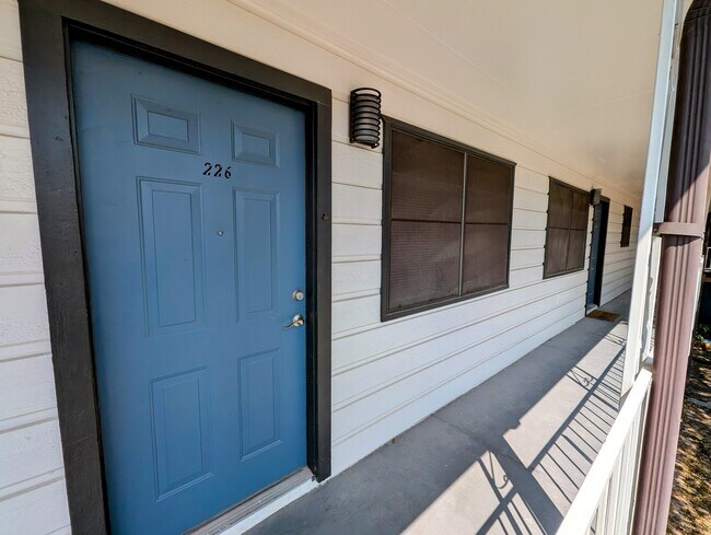 Interior Photo - Shoal Creek North