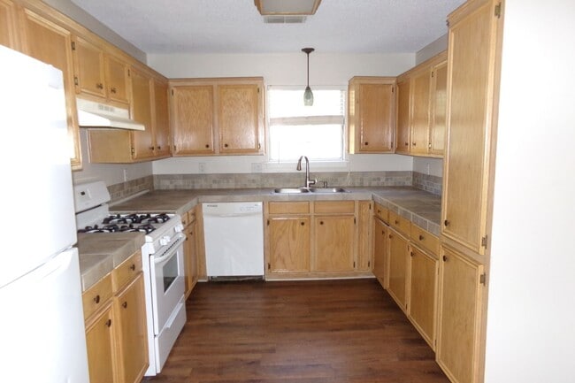 Building Photo - 1520 W Kentucky Ave