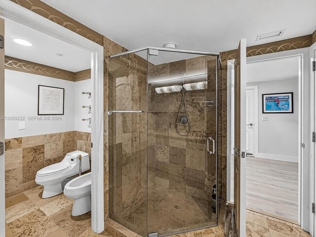 Building Photo - 1455 Ocean Dr