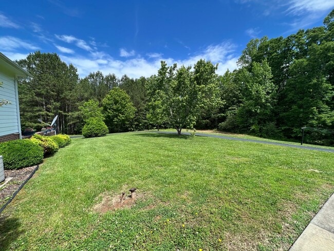 Building Photo - The Lifestyle You Deserve.