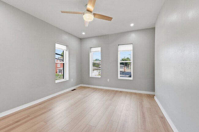 Building Photo - 775-777-777 Bellows Ave