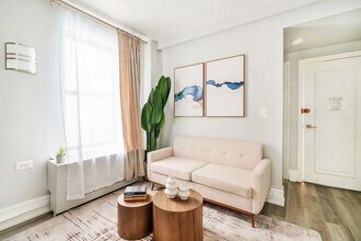 Building Photo - 234 W 73rd St