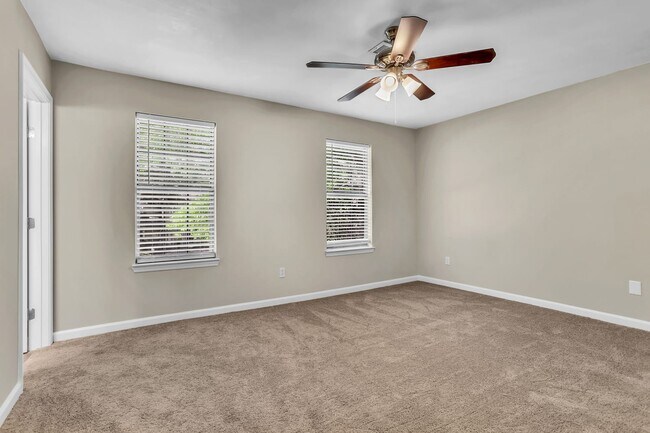 Building Photo - 755 Forest Path