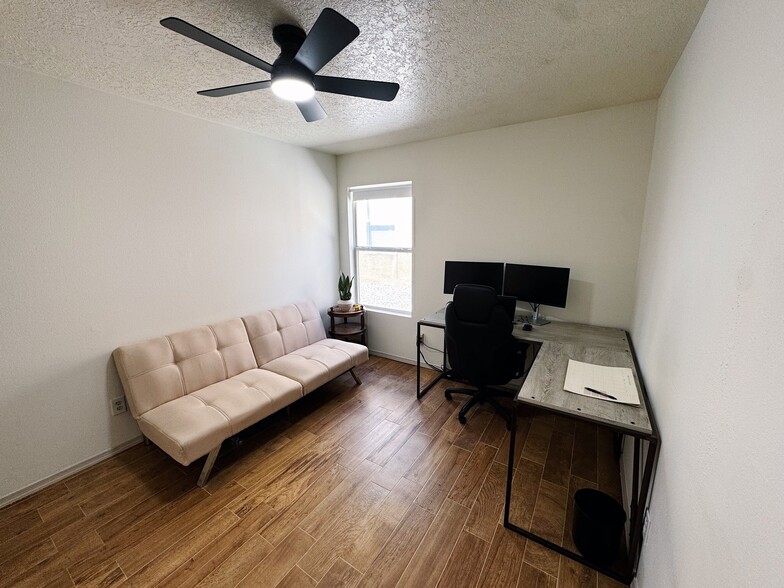 Building Photo - 7520 Button Quail Ave NW