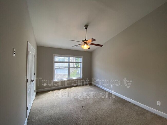 Building Photo - 252 Hurston Cir