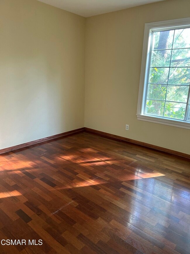 Building Photo - 5608 Roundtree Pl