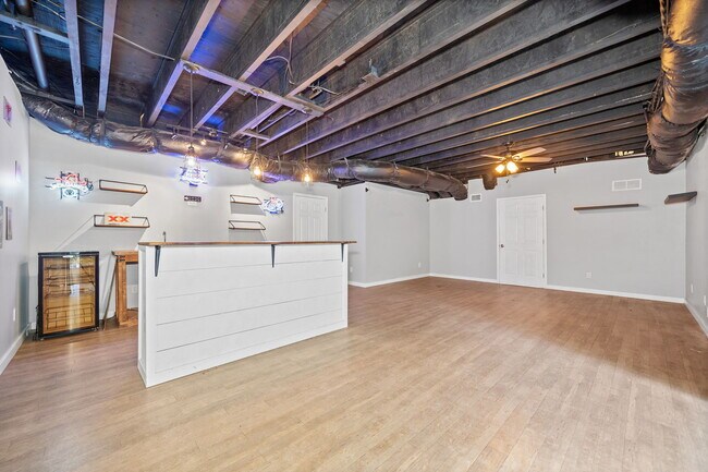 Building Photo - 521 Wooded Mountain Trail
