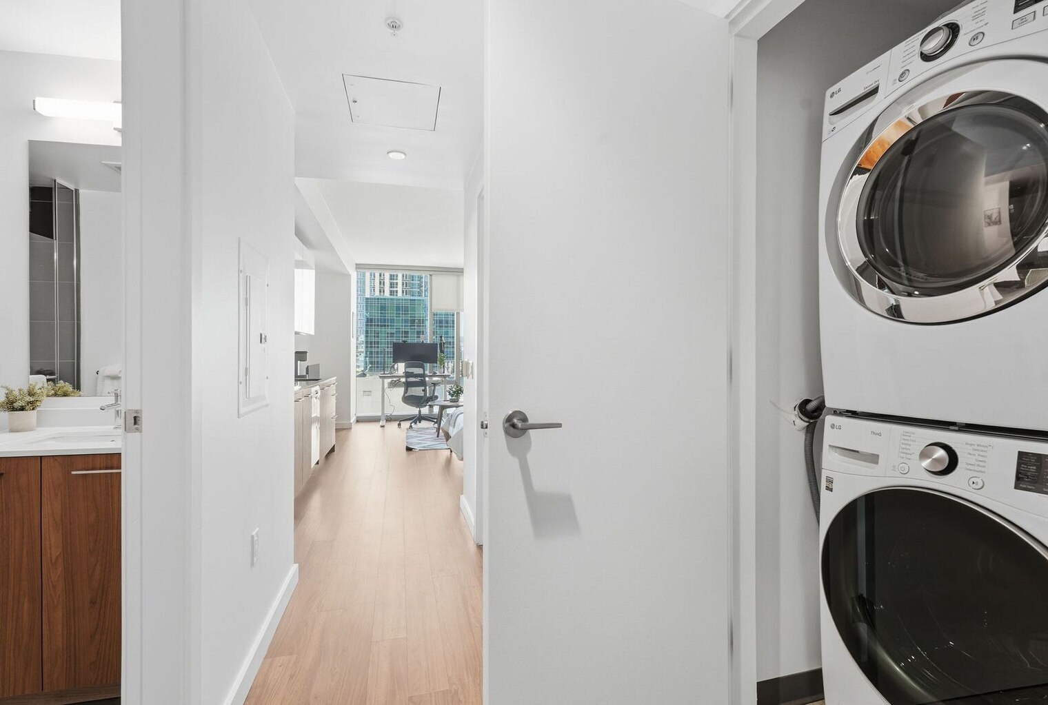 Building Photo - 399 Fremont St