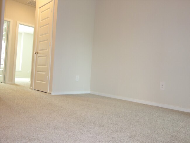 Building Photo - 701 Sand Dollar Dr